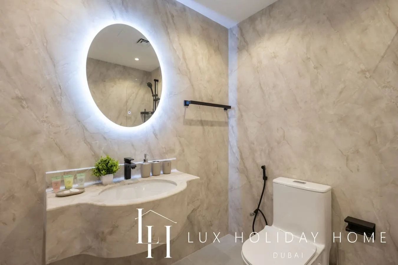 LUX The Marina View Suite 3 19
