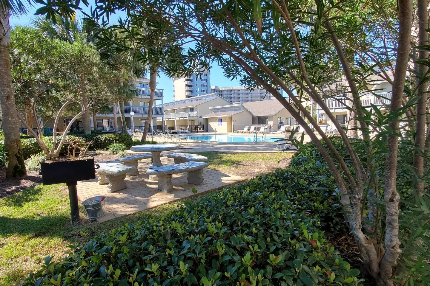 Sunswept 302-Cozy 1BR Condo w/pool & beach access 15