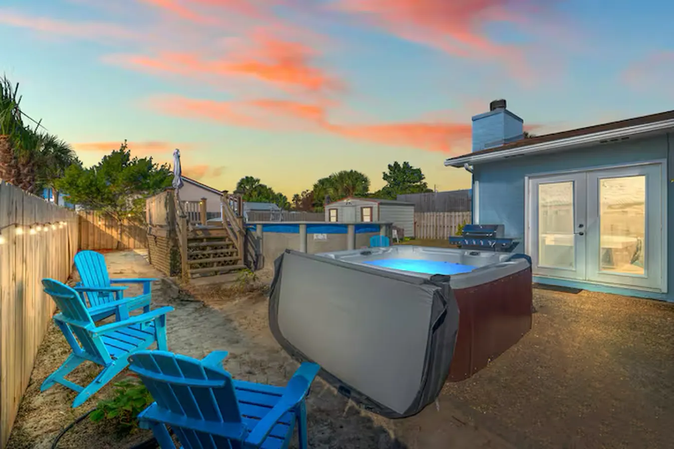 Beach Ya To It! ✨ Hot tub / Pet friendly / Walk to the beach!