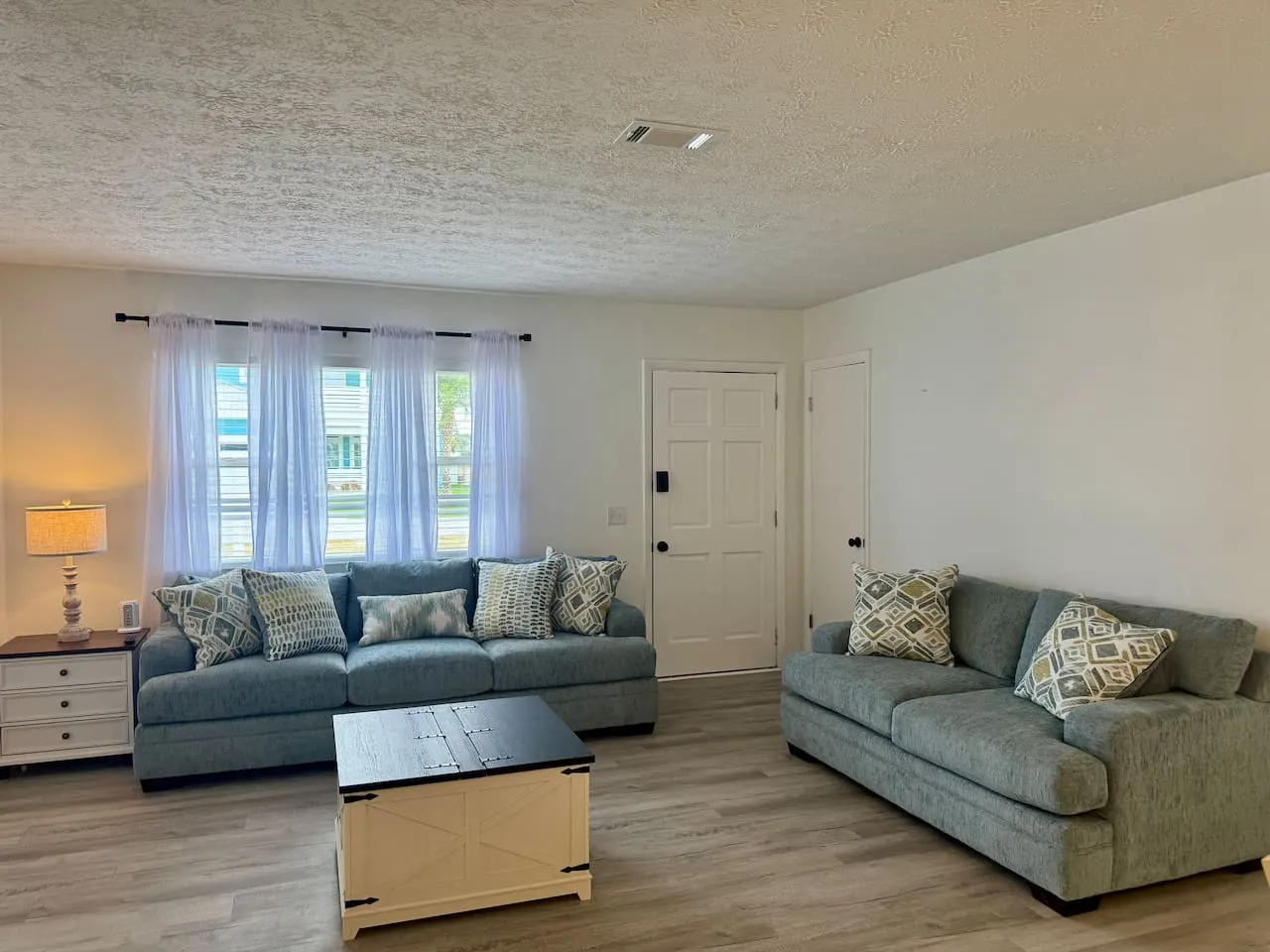 Beach Ya To It! Hot tub / Pet friendly / Walk to the beach! 12