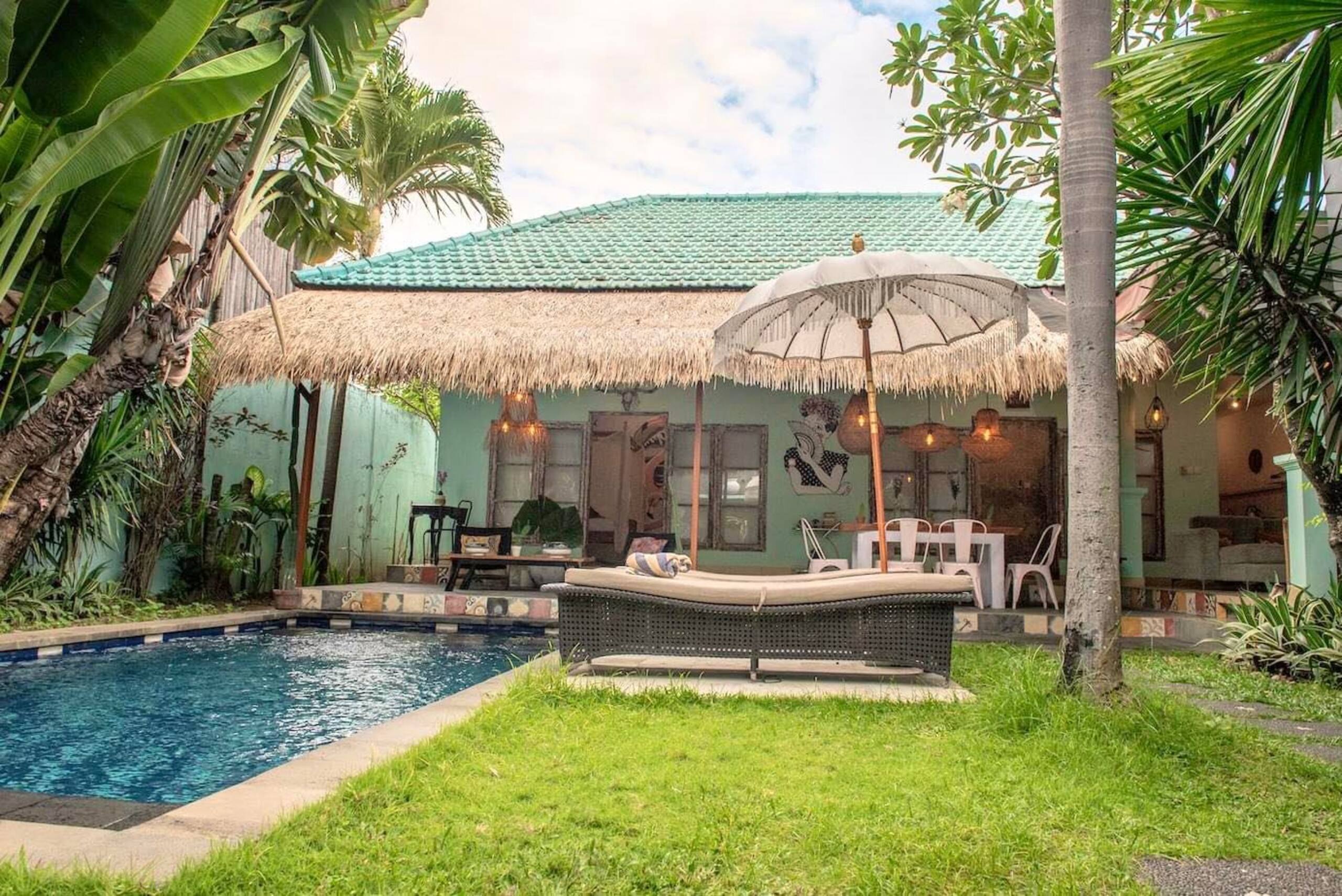 Seminyak Beach Villa Hibiscus 2 bedrm private pool 15