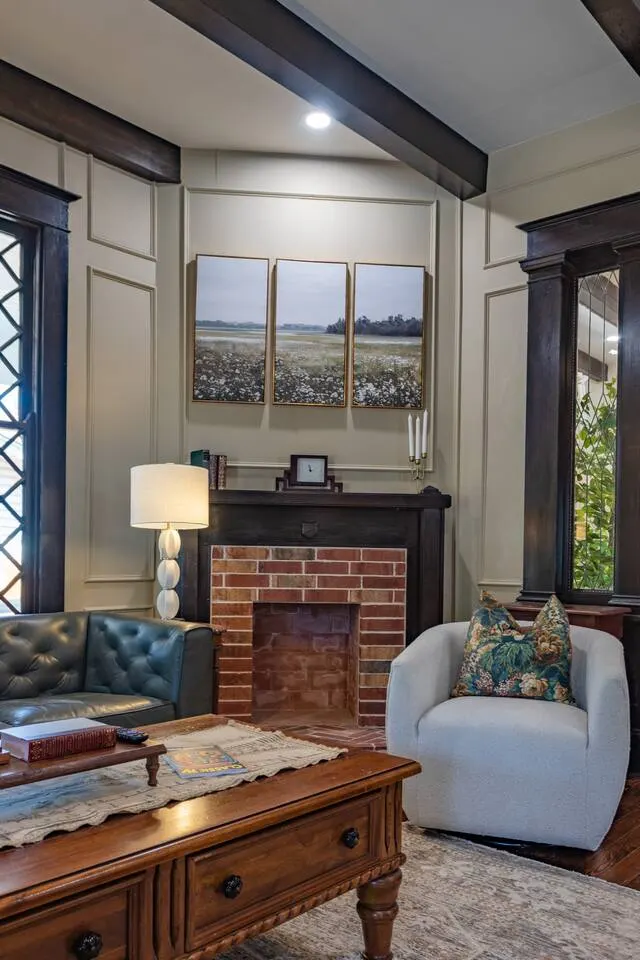 Oso Verde Waco's Charming Uptown Craftsman 10