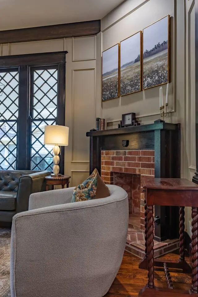 Oso Verde Waco's Charming Uptown Craftsman 14