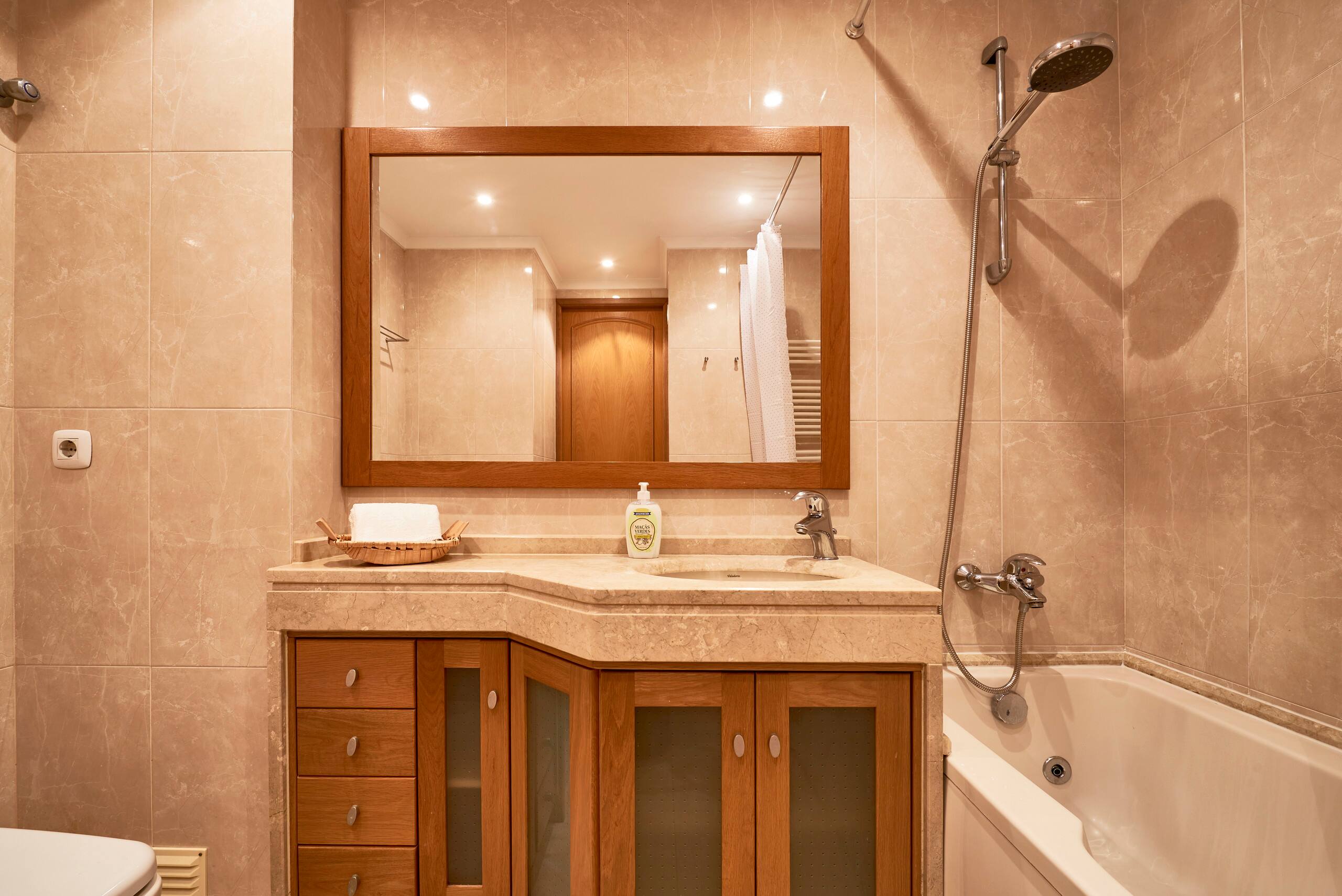 Charming apartment next to NOVA&PRAIA Carcavelos! 24