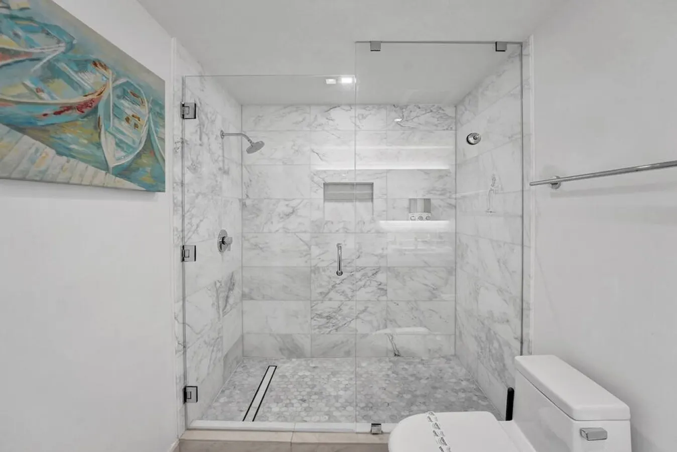 Lux Beach Condo. Hotel Amenities 15