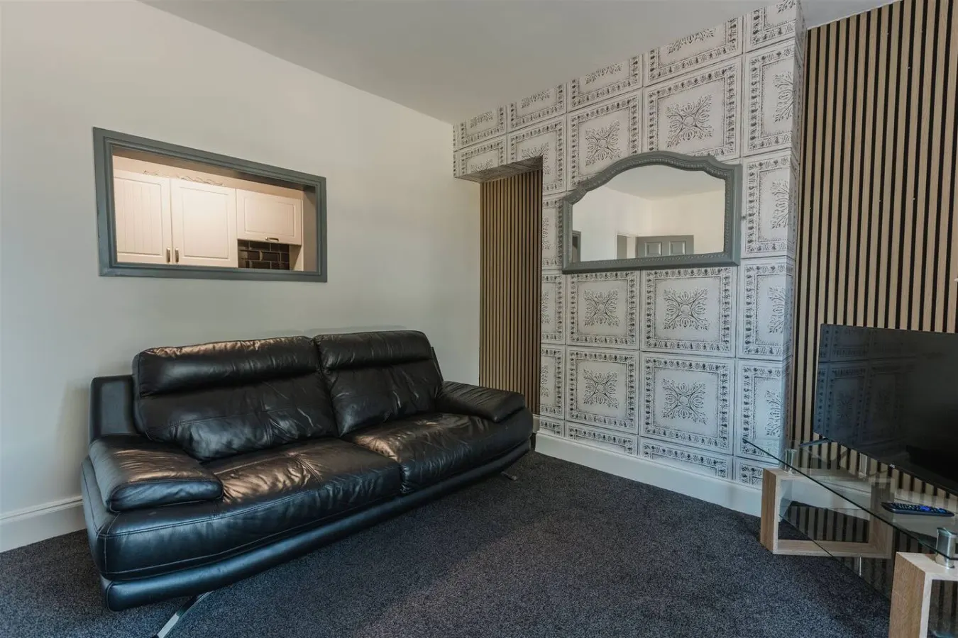 Hullidays》City Centre Urban Apartment 3 10
