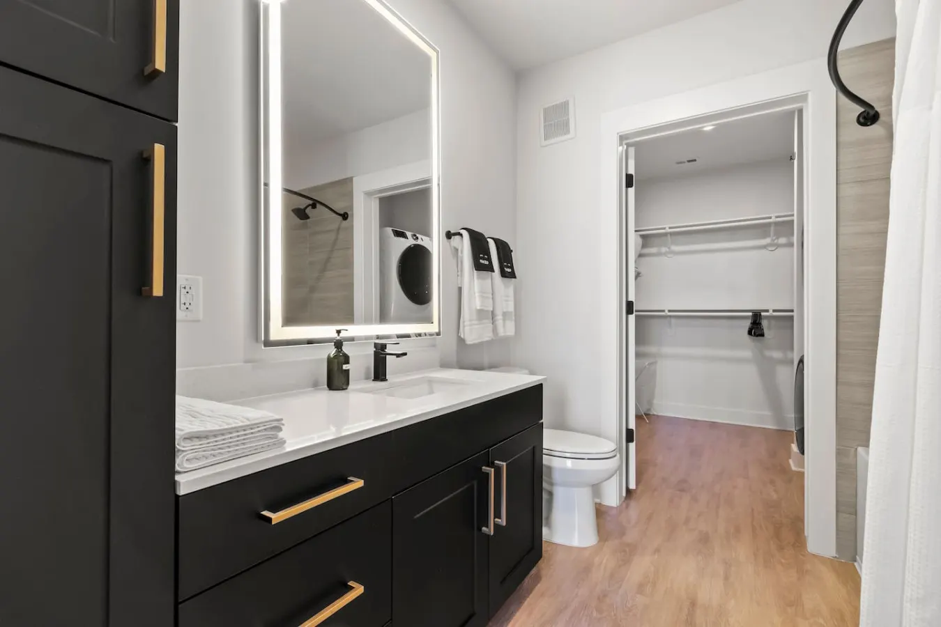 1BD in the Heart of Tampa Walk to Raymond James 11
