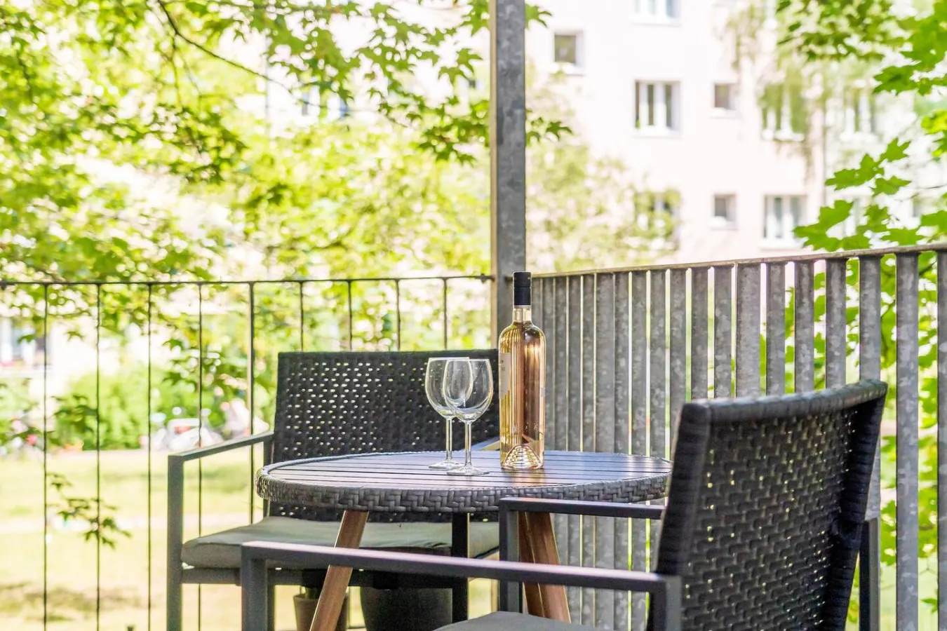 Bright & Modern 1-Bedroom Apartment with Balcony 6
