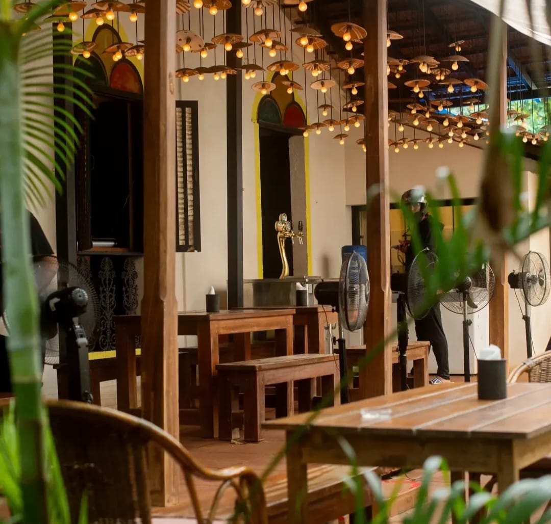 ElRosario|Skylight Apt|Pool|6m The Burger Factory 8