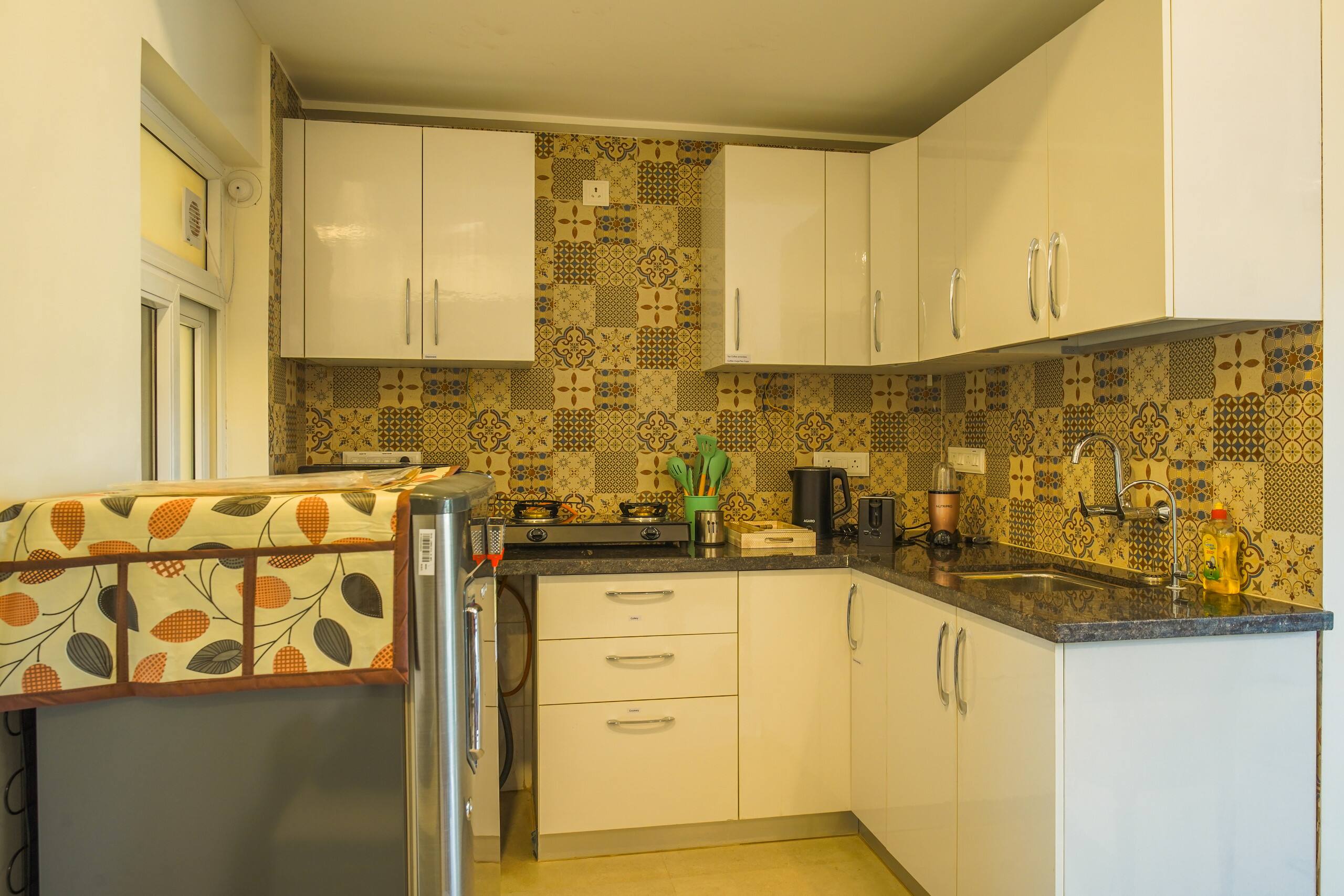 Cozy 2-BHK Aprt W/ Kitchen & Balcony-Near Candolim 14
