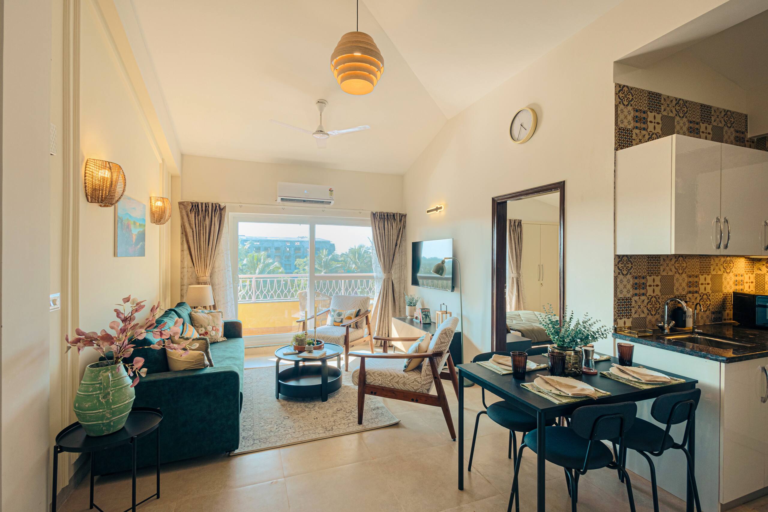 Cozy 2-BHK Aprt W/ Kitchen & Balcony-Near Candolim 9