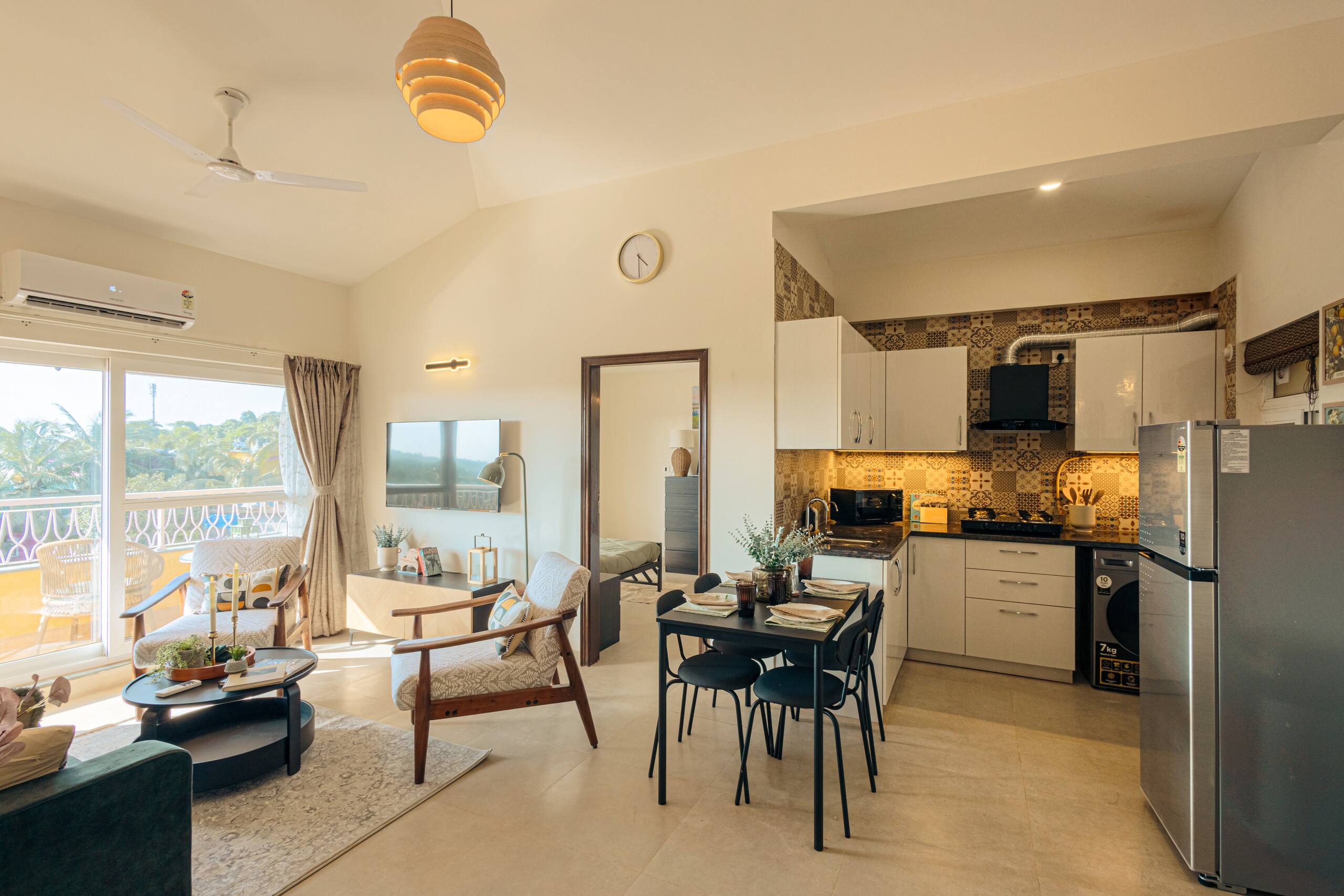 Cozy 2-BHK Aprt W/ Kitchen & Balcony-Near Candolim 18