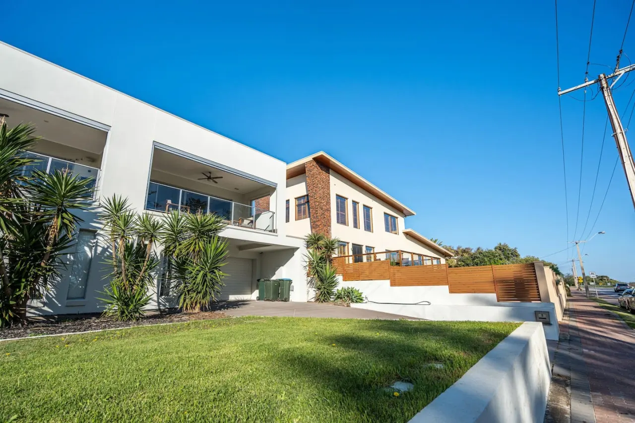 Beach Haven @ Semaphore - Sweeping Ocean Views — photo 5