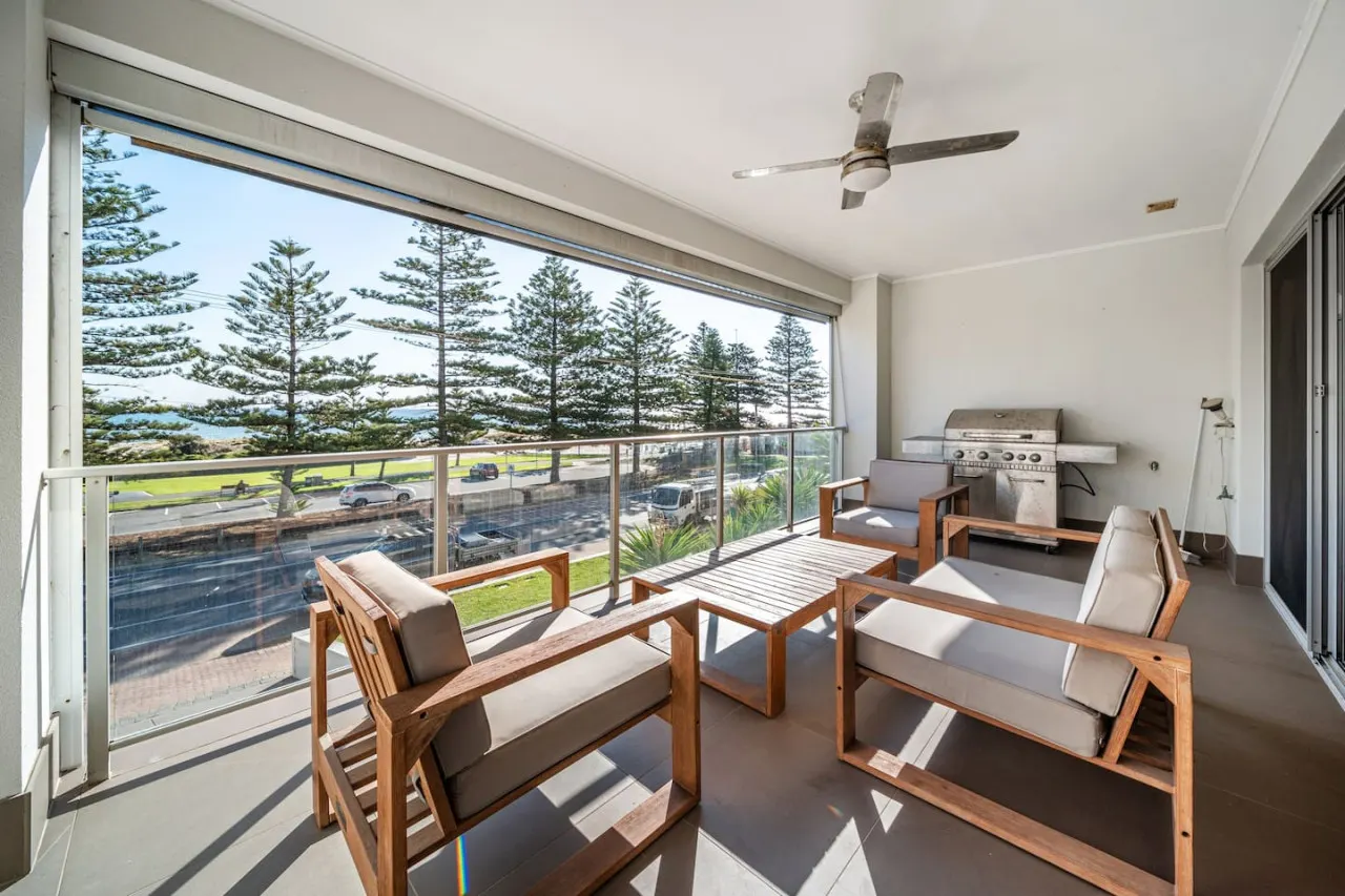 Beach Haven @ Semaphore - Sweeping Ocean Views 8