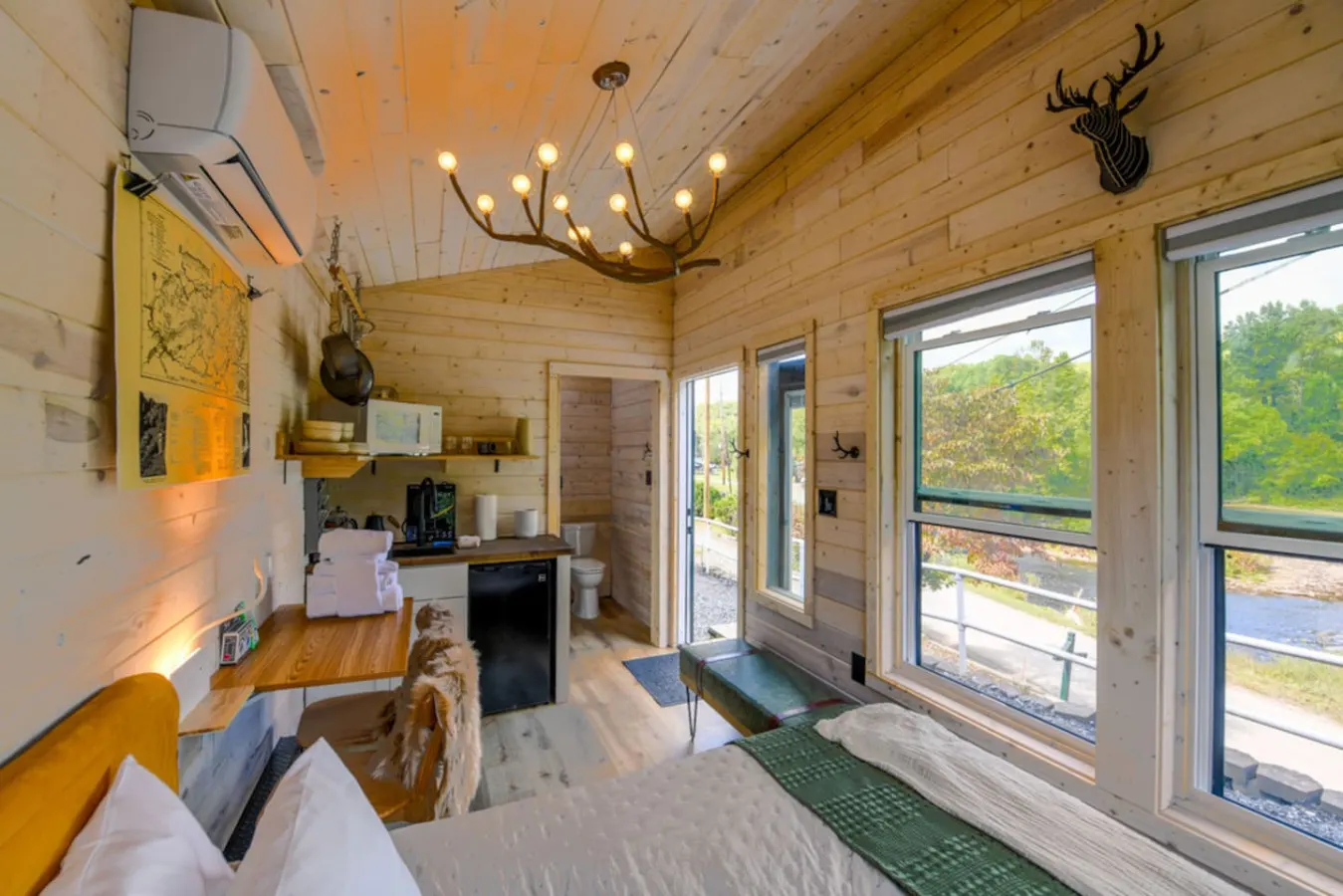 The Kimble Hot Tub with River & Smoky Views 13