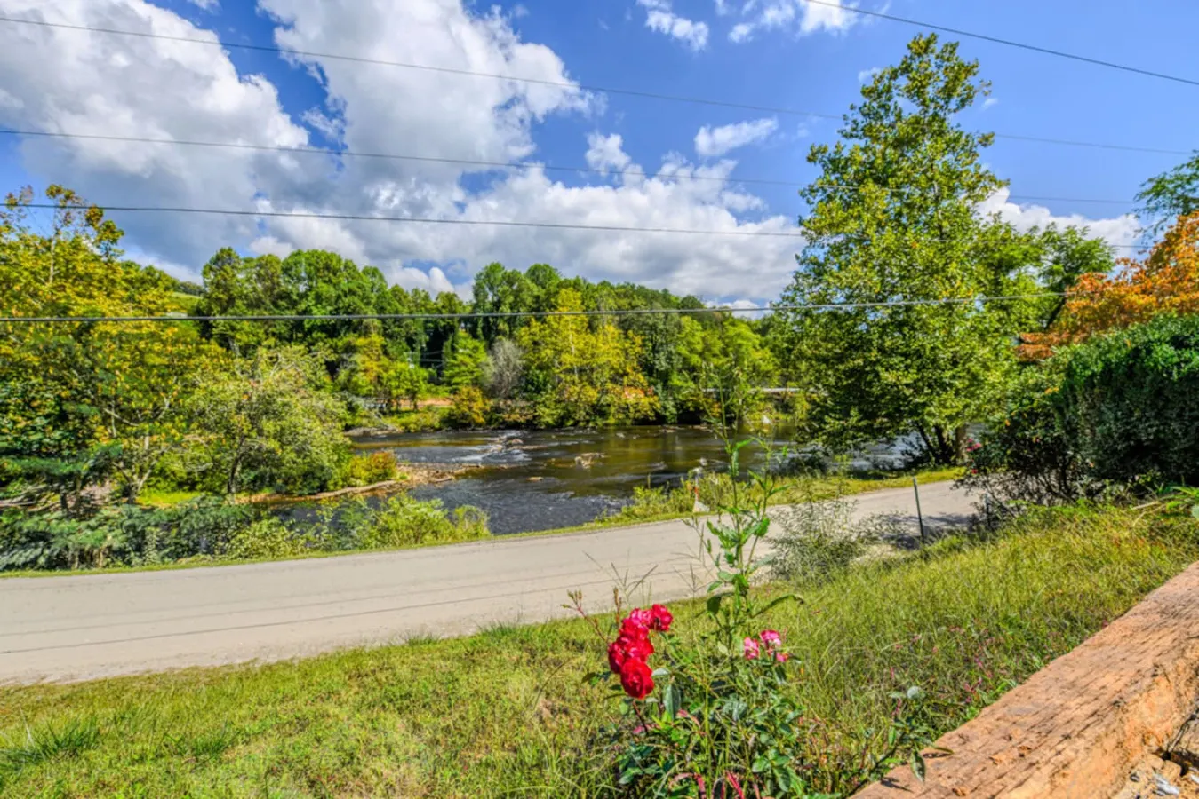 The Kimble Hot Tub with River & Smoky Views 15