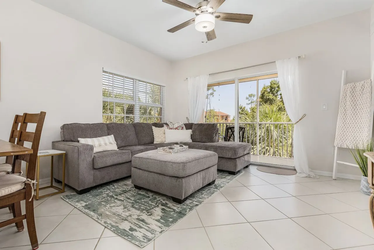 Bayshore Breeze*beautiful Naples condo w amenities 16
