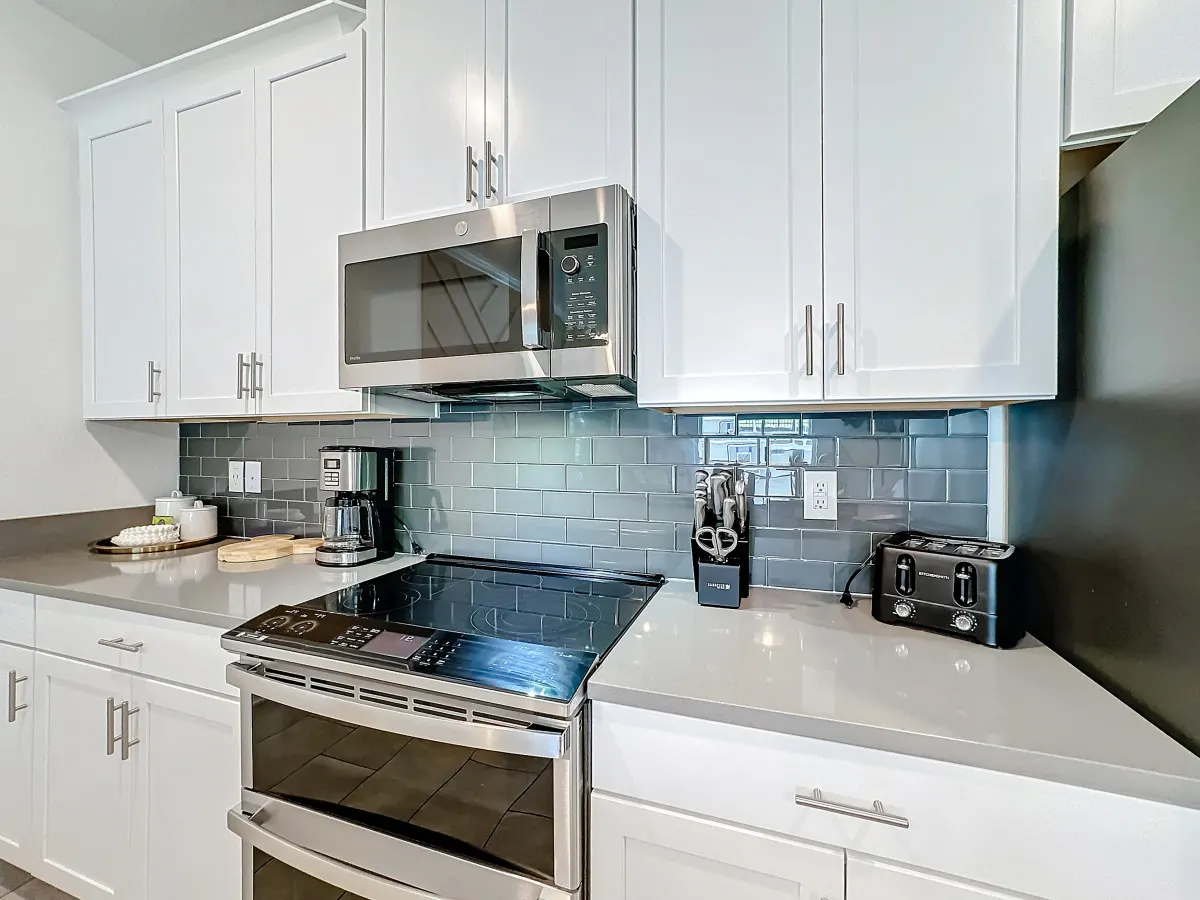 Modern 4-Bedroom Townhouse in Champions Gate – Access to Oasis Club Resort! 11