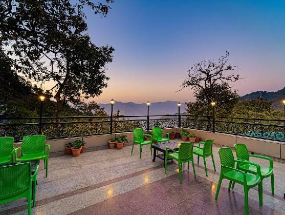 The Mango Tree - Central|Palm View|Pool 7