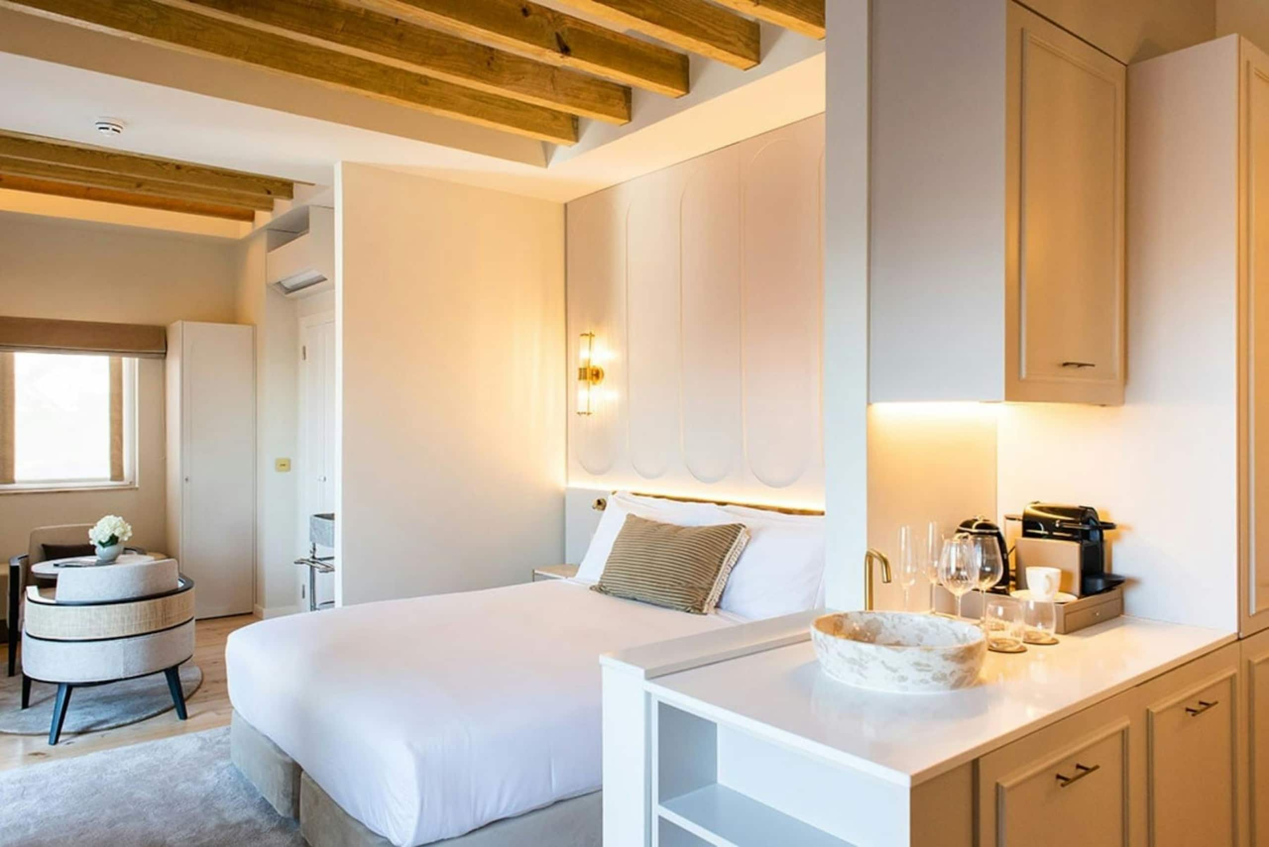 Villa Dorothea, Premium room with view 12