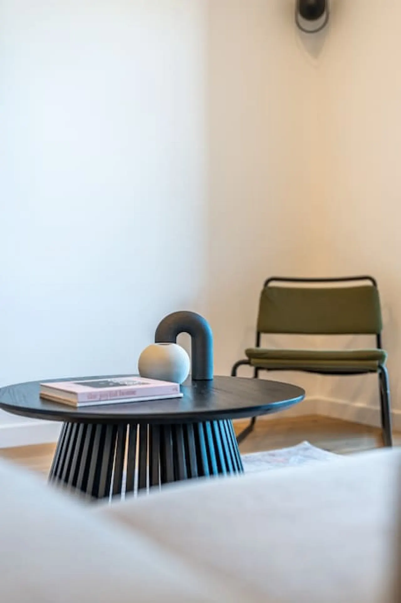 SYLO Luxury Apartments—A Light-Filled City Retreat 14