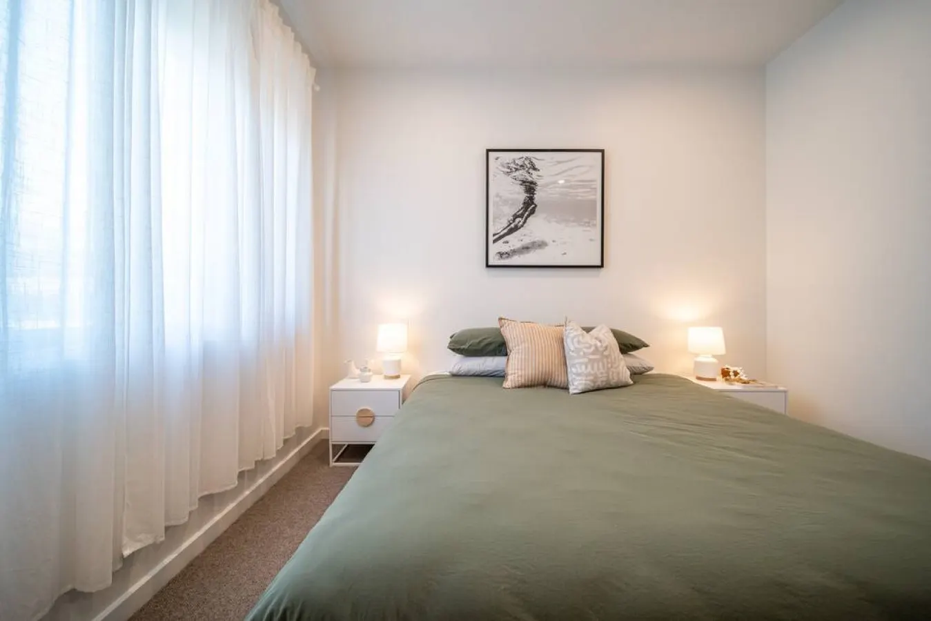 SYLO Luxury Apartments—A Light-Filled City Retreat 19