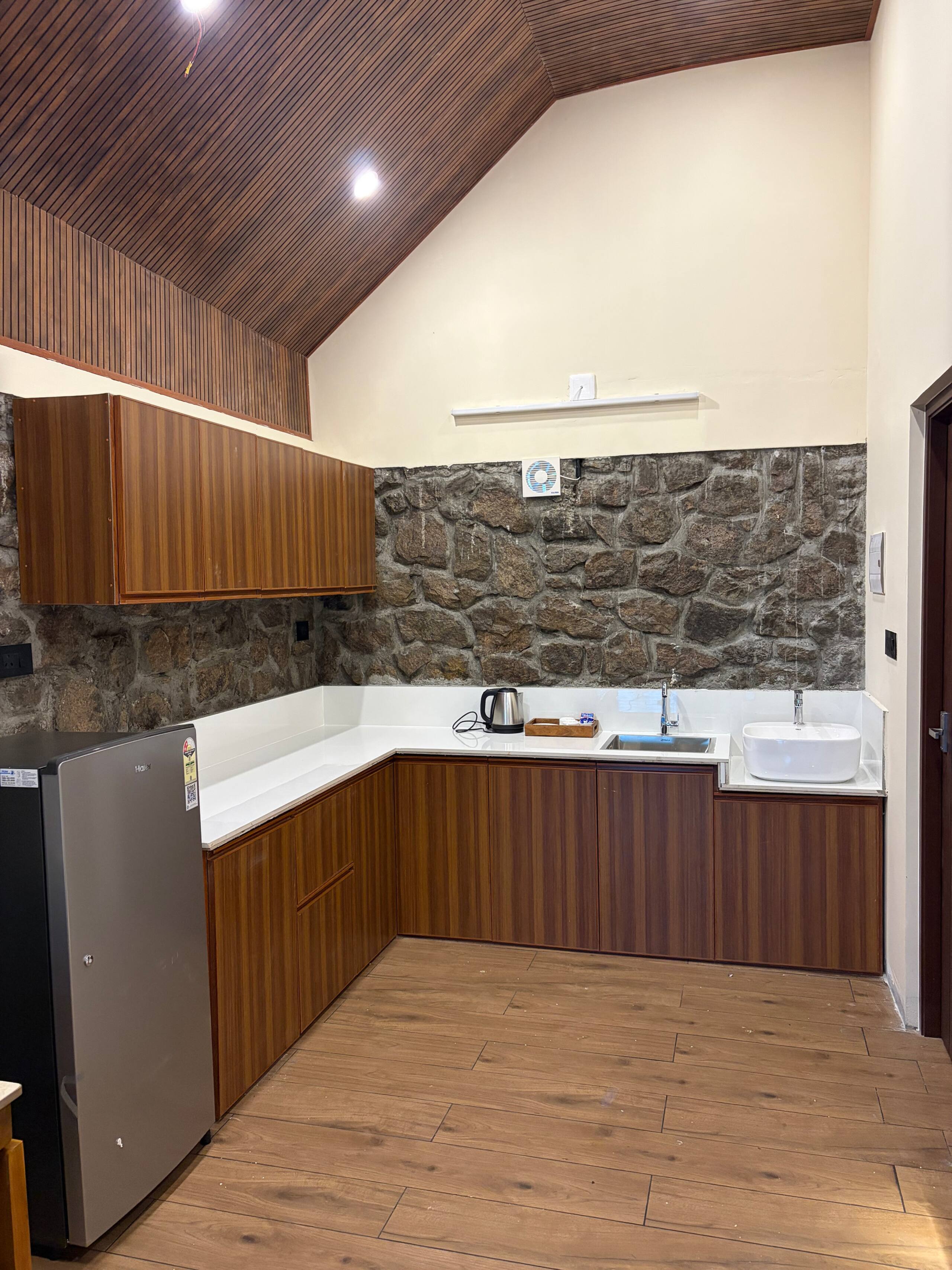 Private 1 Bedroom Villa @Thumpayil Tea Plantation 7