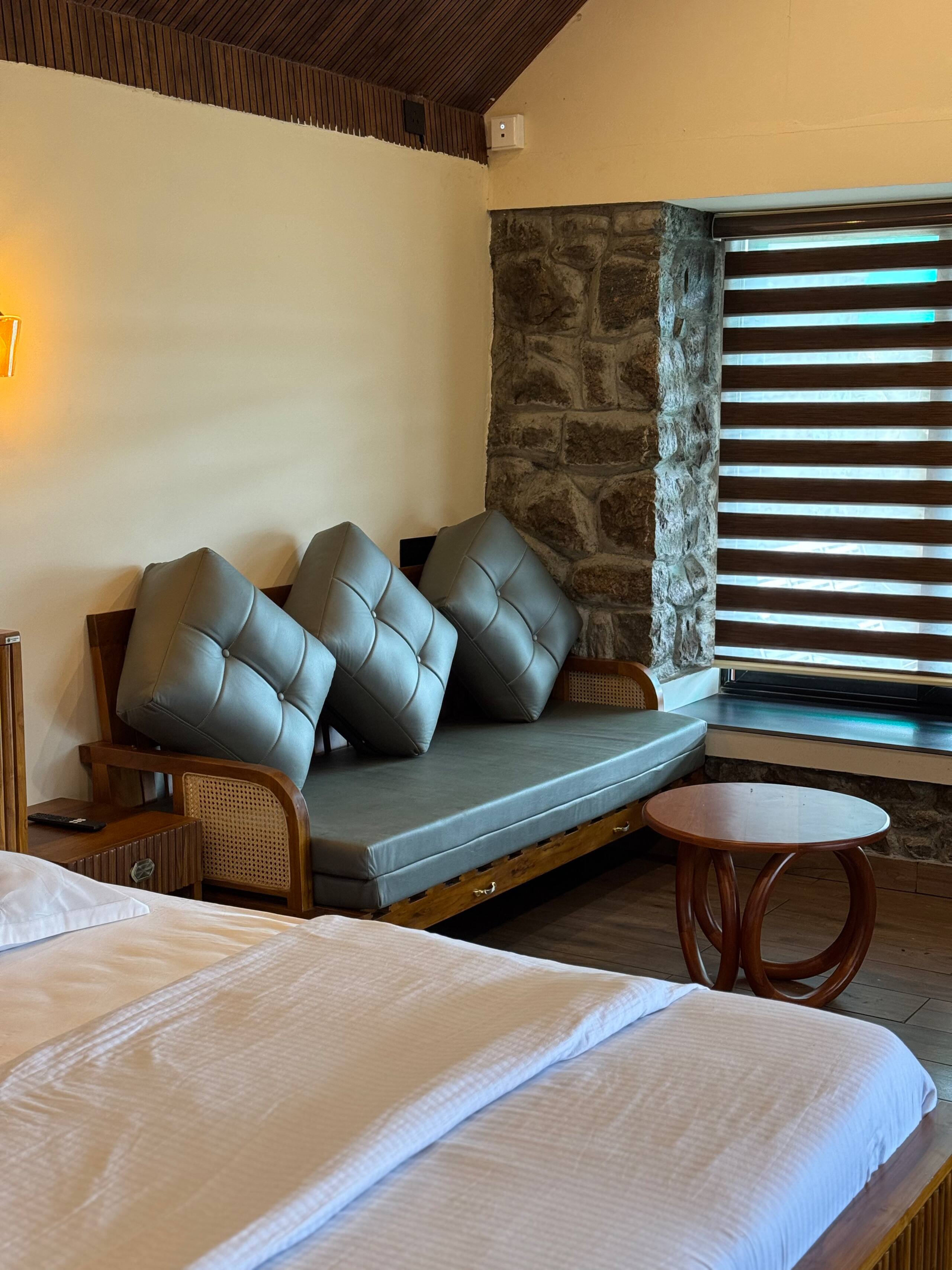 Private 1 Bedroom Villa @Thumpayil Tea Plantation 12