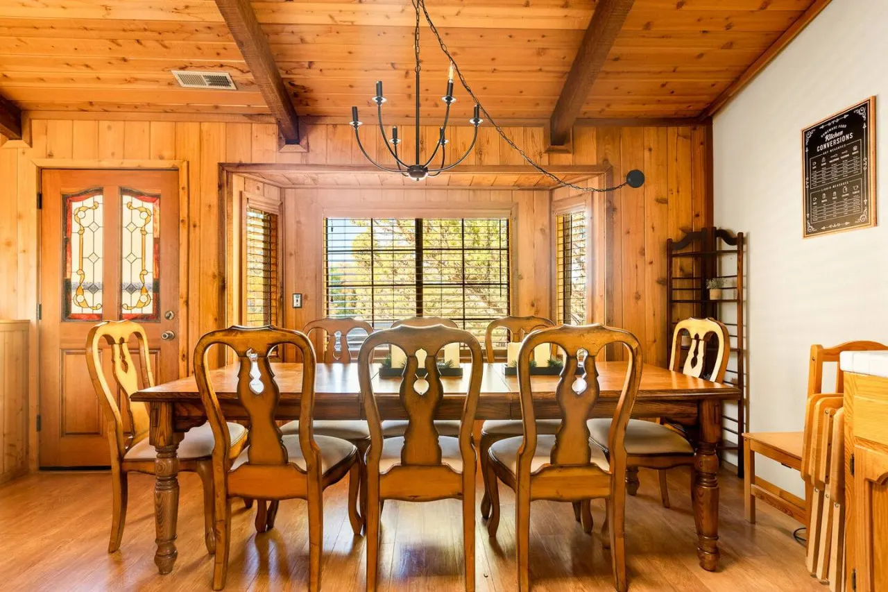 Majestic Mountain Oasis & Hot Tub — photo 4