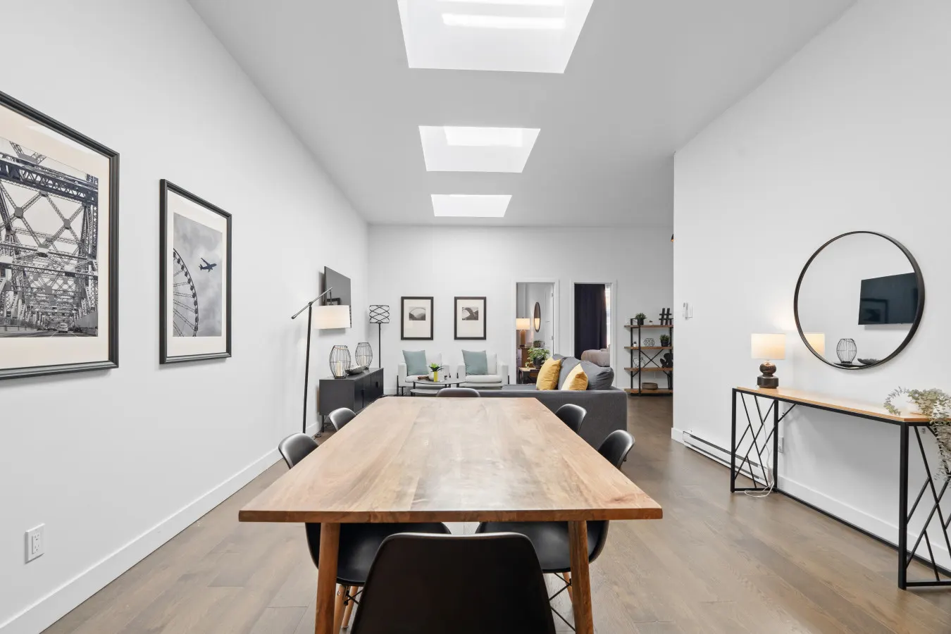 Little Italy - Modern and Cozy 2bdr near St-Hubert Plaza - Unit 201 11