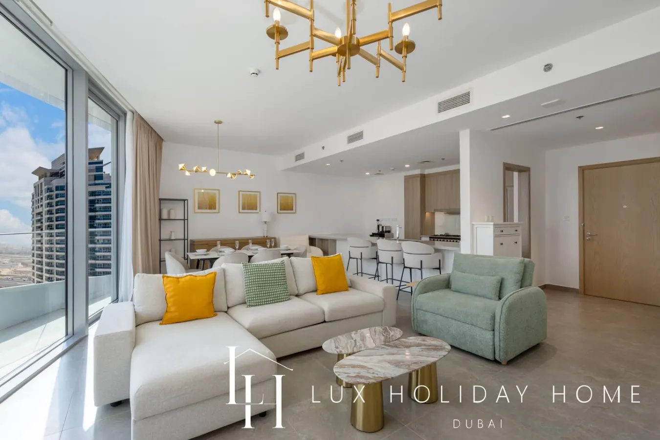 LUX The Dubai Marina Skyline Suite 2 9