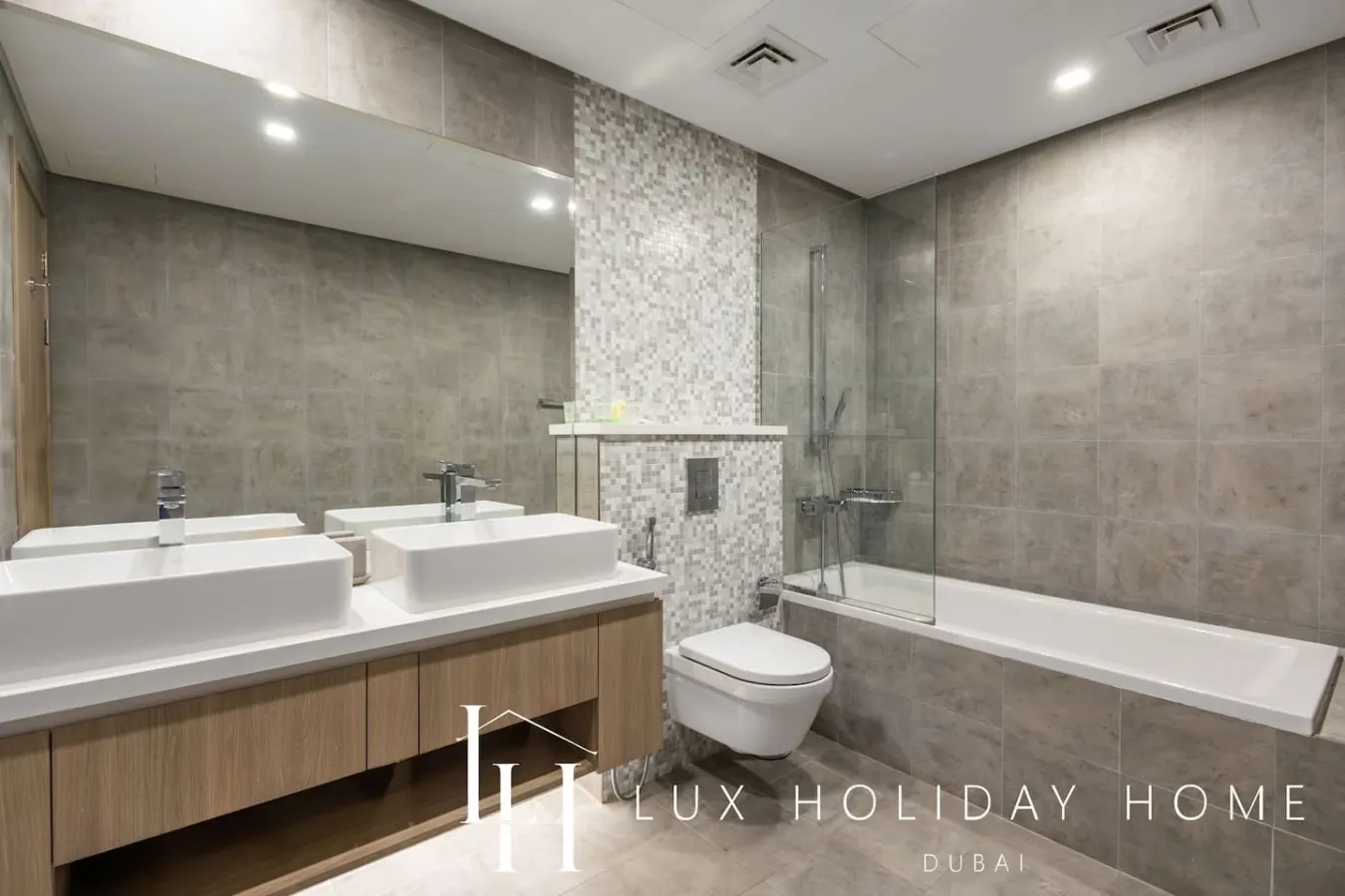LUX The Dubai Marina Skyline Suite 2 18