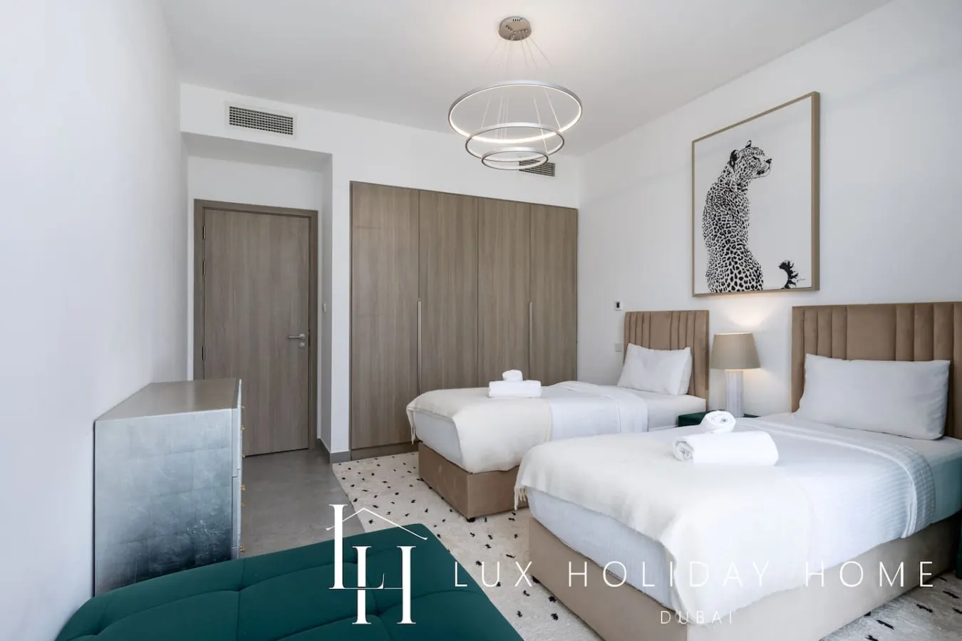 LUX The Dubai Marina Skyline Suite 2 20