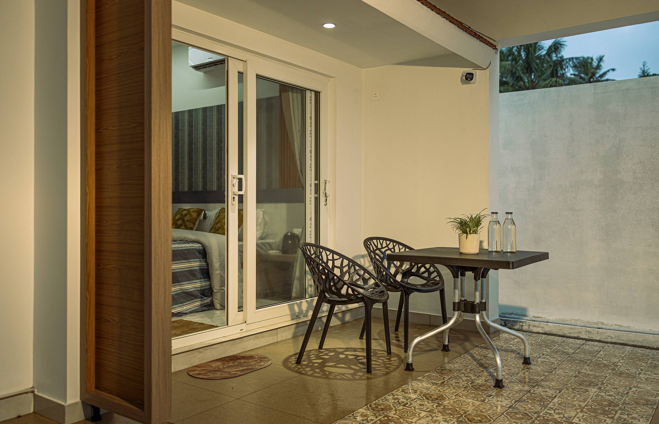 Frame - Entire Beach facing Villa 18
