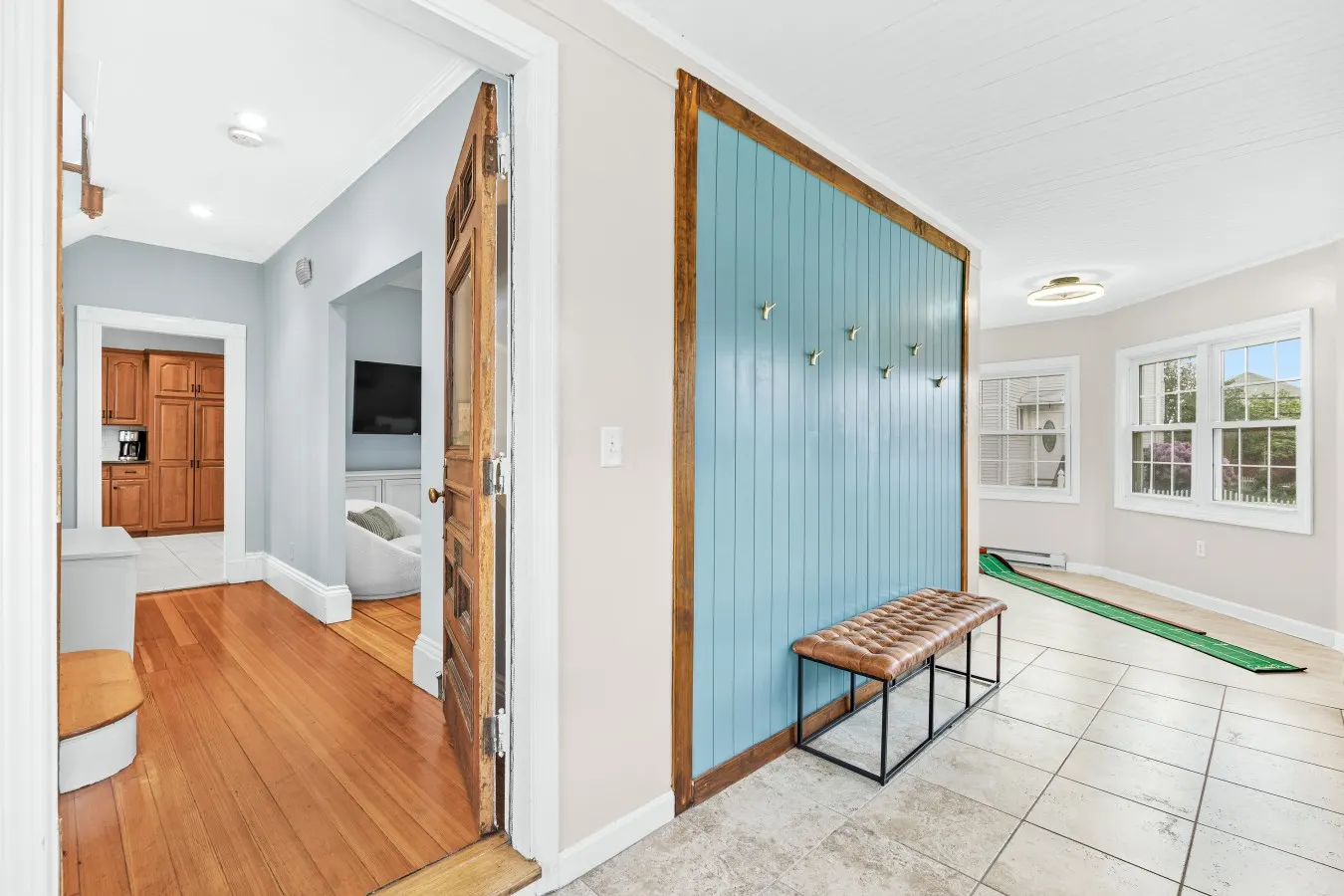5BR Near Boston with Parking & Pets Welcome 14