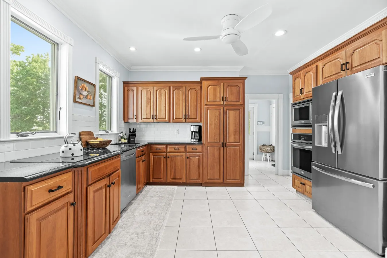5BR Near Boston with Parking & Pets Welcome 16