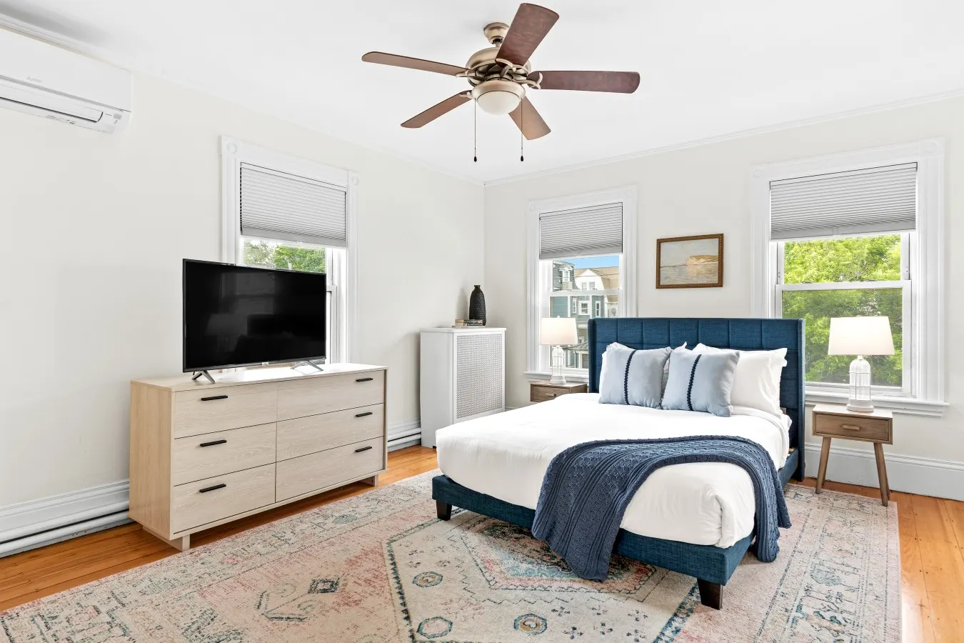 5BR Near Boston with Parking & Pets Welcome 6