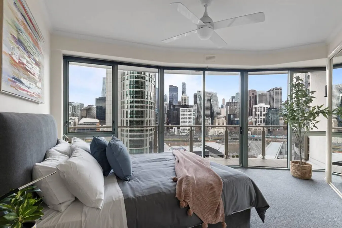 Eve 3 Bed, 2 Bath, Penthouse Style Apartment 2