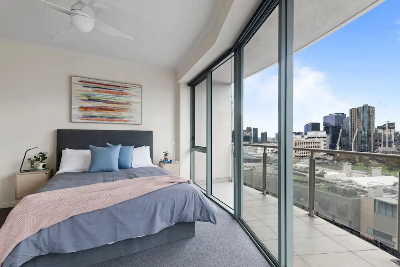 Eve 3 Bed, 2 Bath, Penthouse Style Apartment 9