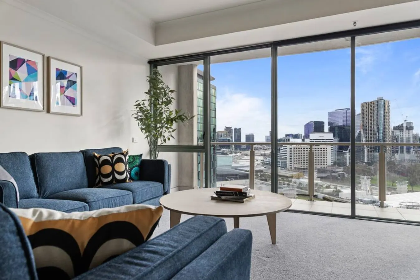 Eve 3 Bed, 2 Bath, Penthouse Style Apartment 7