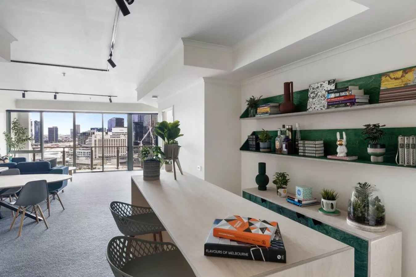 Eve 3 Bed, 2 Bath, Penthouse Style Apartment 8