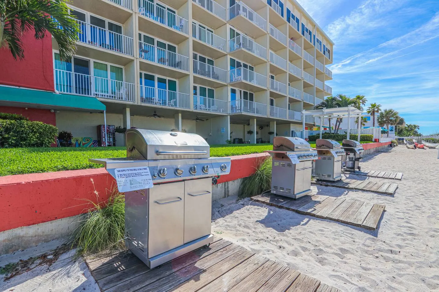 Treasure Island Oceanfront Condo King & Balcony 19
