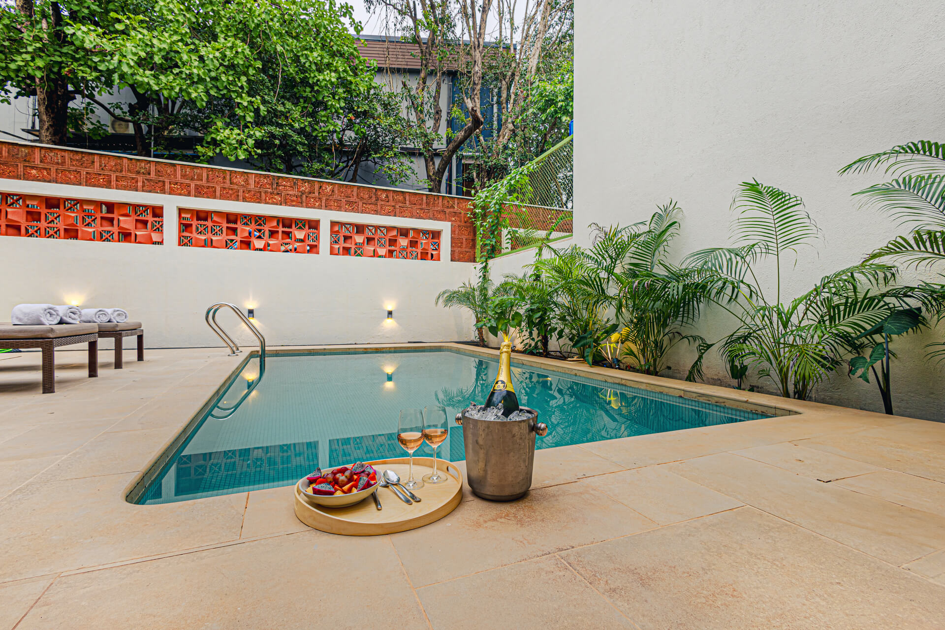 Villa Anand\nAt Luisa by the sea 11