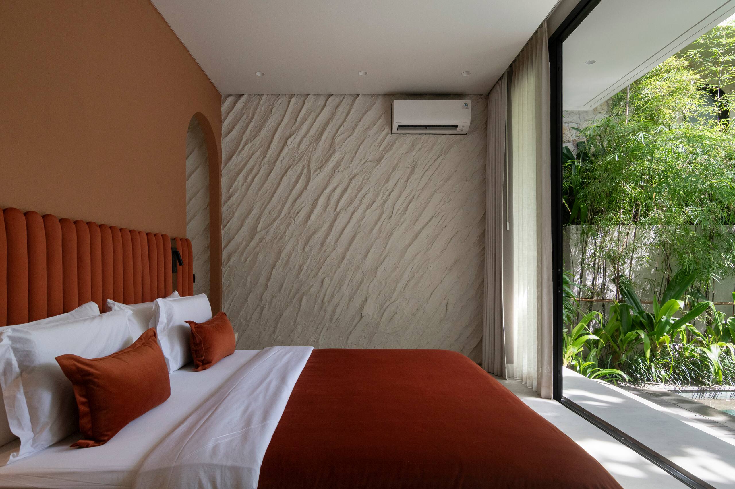 Designer 3BR Courtyard Villa 24