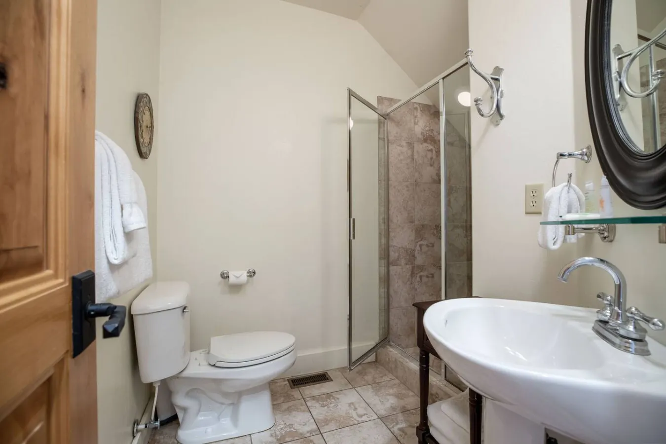 New! Mountain Retreat-Hot Tub, Views, Near Shops! 18