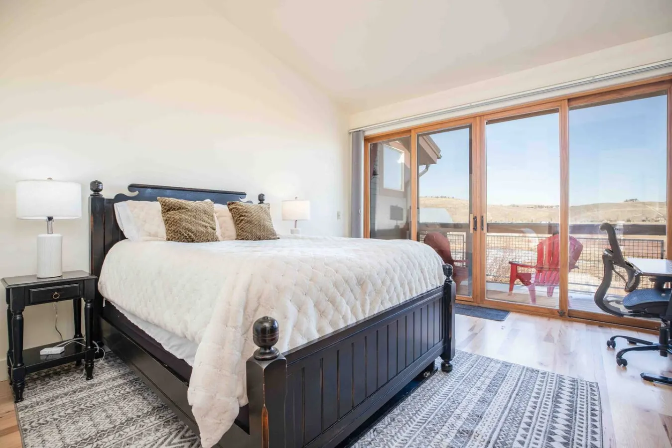 New! Mountain Retreat-Hot Tub, Views, Near Shops! 19