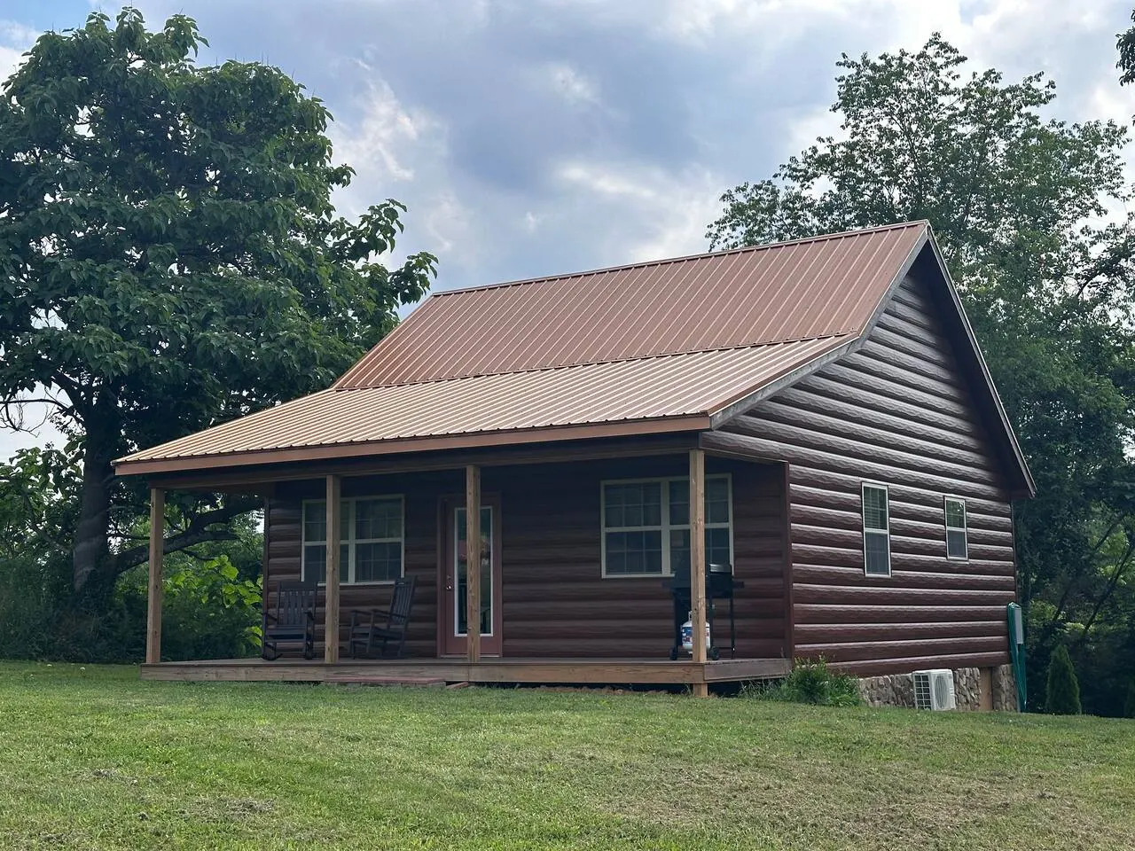 Sunset Bliss, cozy 1 bedroom, 1 loft cabin in the heart of Jonesborough, TN — photo 3