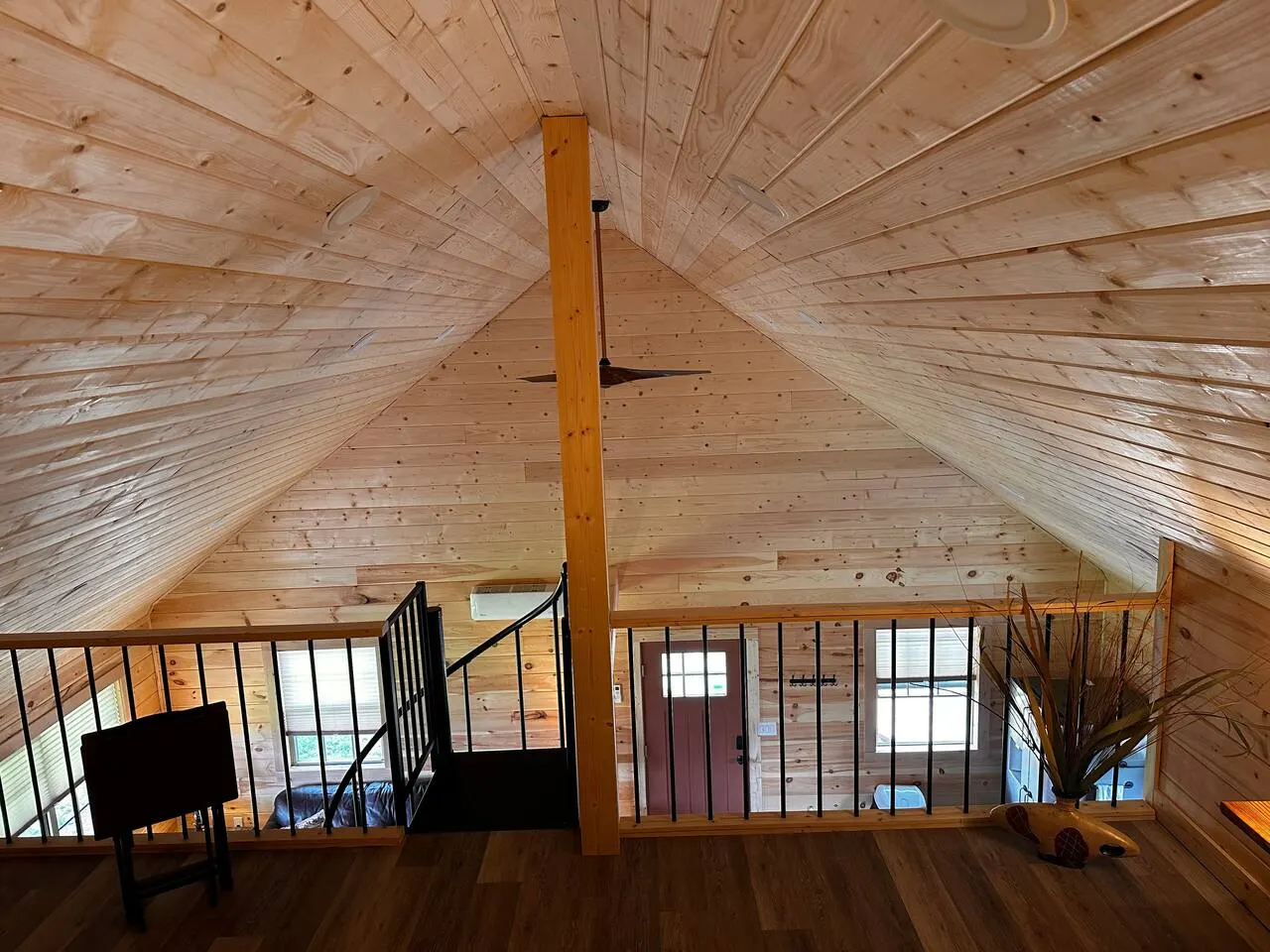 Sunset Bliss, cozy 1 bedroom, 1 loft cabin in the heart of Jonesborough, TN 8