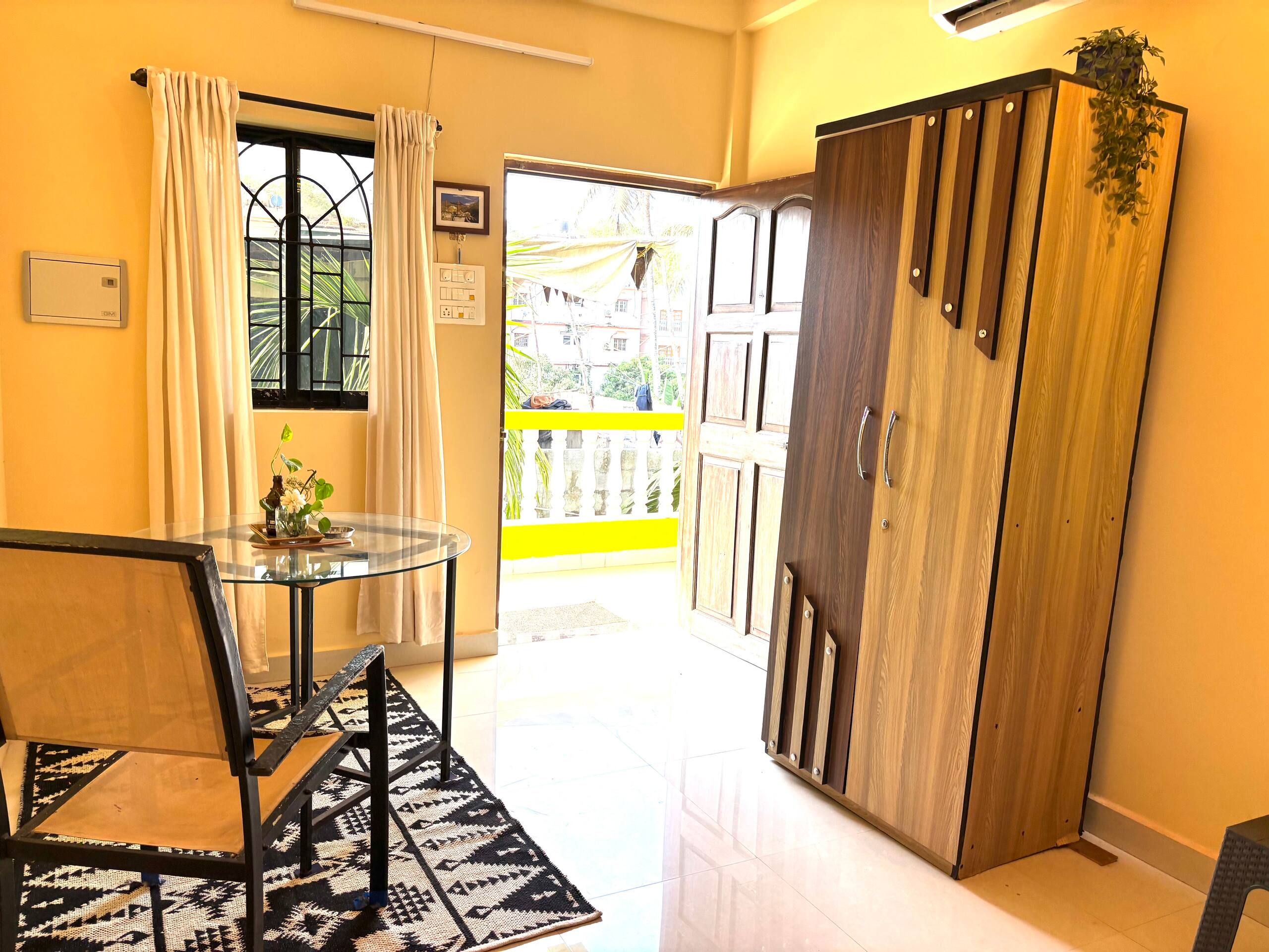 Coco • A/C Apartment w/ Balcony | Monthly Deals 4
