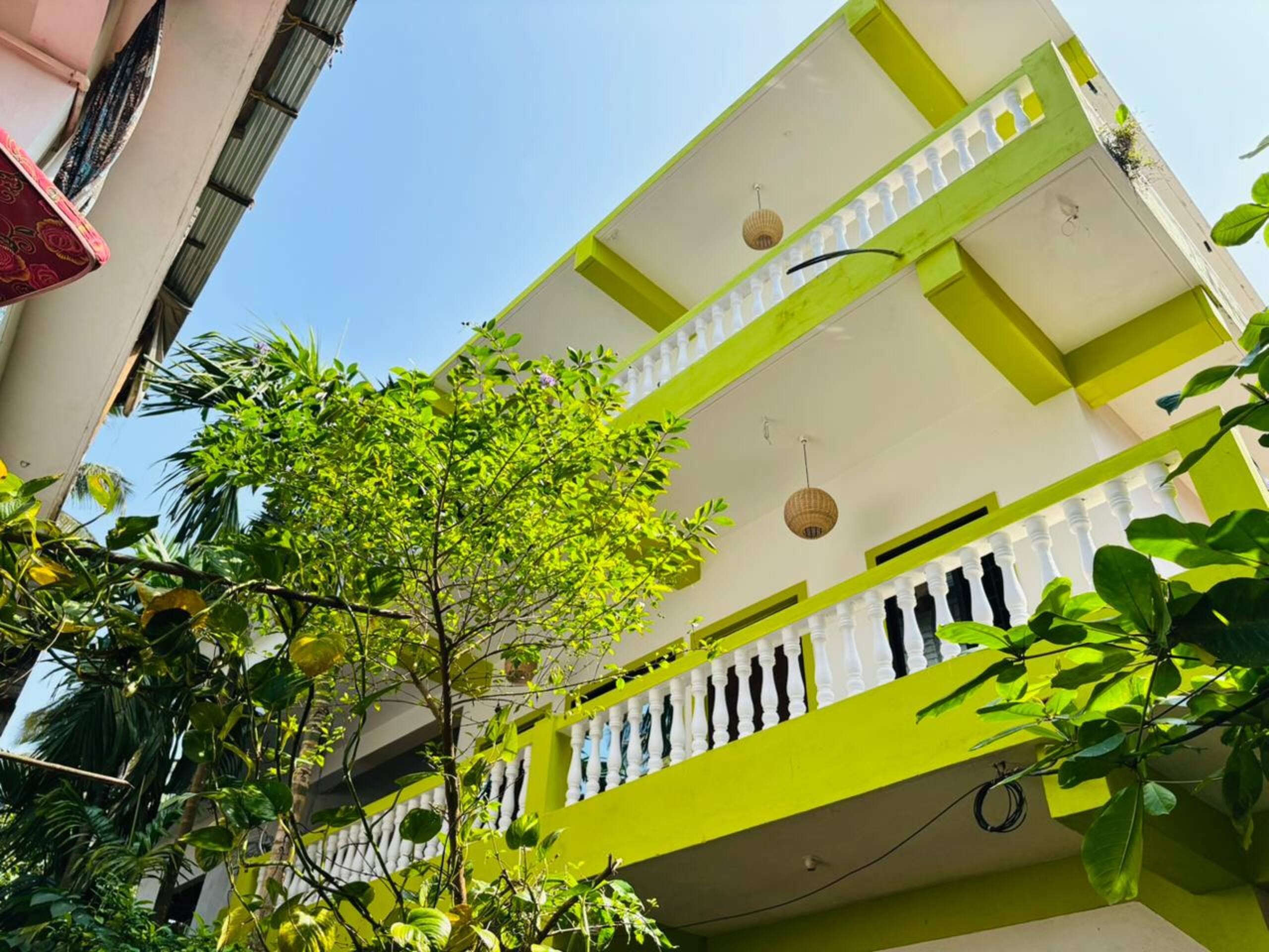 Coco • A/C Apartment w/ Balcony | Monthly Deals 20